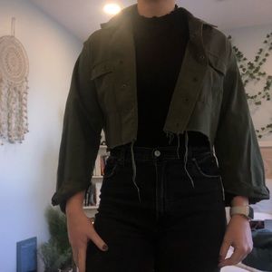 Military green cropped light jacket